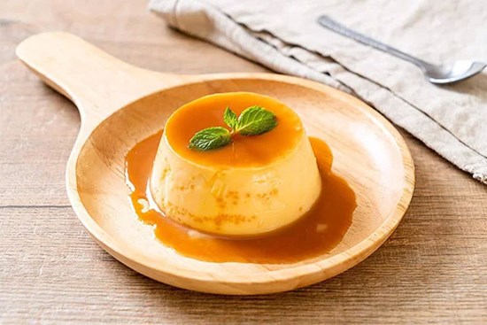 Mẹo làm bánh flan mềm mịn không dùng lò nướng