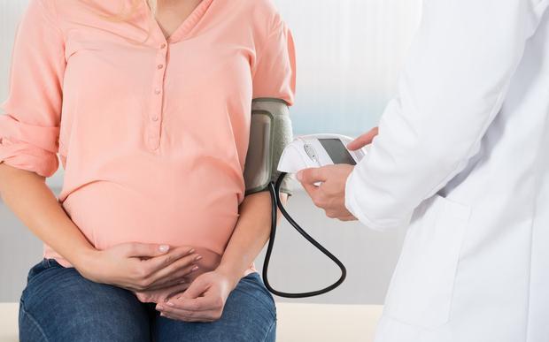 Em bé nhỏ nhất thế giới có chiều dài cơ thể chỉ bằng một cái bút, cuộc sống hiện tại khiến nhiều người bất ngờ!-9