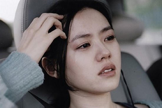 Choáng váng vì chia tay tình đầu, người đàn ông nhanh chóng kết hôn cuối cùng phát hiện một sự thật ngã ngửa