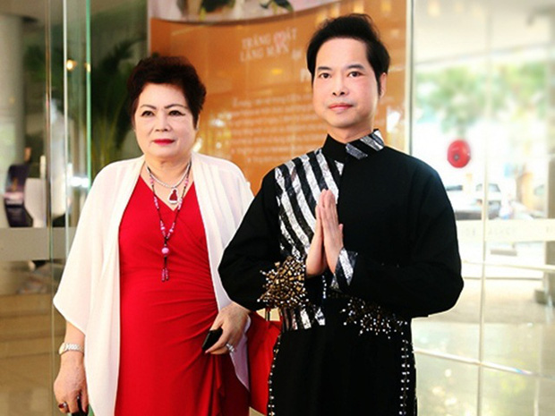 Mẹ của danh ca Ngọc Sơn qua đời, xót xa cảnh nam nghệ sĩ không thể về chịu tang vì cách ly Covid-19-1