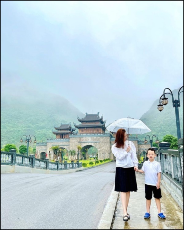 Khoai Tây nhà Ly Kute mới 5 tuổi đã tích cực làm việc nhà giúp mẹ, phụ huynh nào cũng phục và học hỏi cách dạy con-1