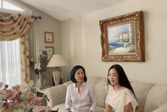 Hà Thanh Xuân thăm biệt thự hàng trăm mét vuông của Hồng Đào tại Mỹ