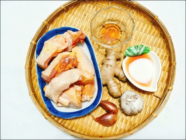 Tăng cường sức đề kháng cho cả nhà mùa dịch, vào bếp làm ngay món gà rang gừng thơm ngon, đậm đà cực hấp dẫn-3