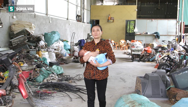 Vụ bé trai sơ sinh bị bỏ trước nhà đôi vợ chồng hiếm muộn: Vợ chồng tôi chạy chữa suốt 20 năm...-3