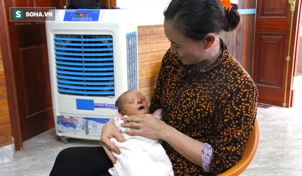 Vụ bé trai sơ sinh bị bỏ trước nhà đôi vợ chồng hiếm muộn: Vợ chồng tôi chạy chữa suốt 20 năm...-9
