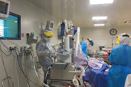 Một phó hiệu trưởng ở Tiền Giang tử vong vì Covid-19