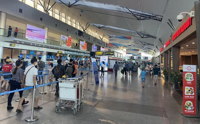 Ca Covid-19 từ TP.HCM ra Đà Nẵng, Hà Nội né cách ly: 5 người cùng chuyến bay dương tính-1