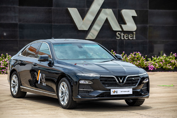 VinFast bàn giao 18 xe Lux cho công ty thép VAS Nghi Sơn-4