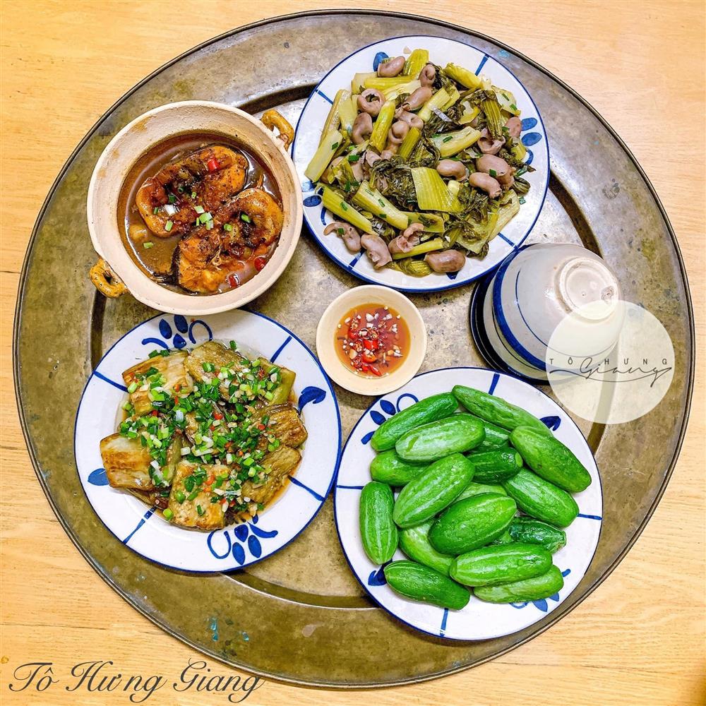 Mẹ đảm Hà Nội bật mí loạt mâm cơm nhà chất hơn nước cất, chị em nội trợ hết phải lo tối nay ăn gì, lưu lại dùng dần dư dả cho cả tháng-14