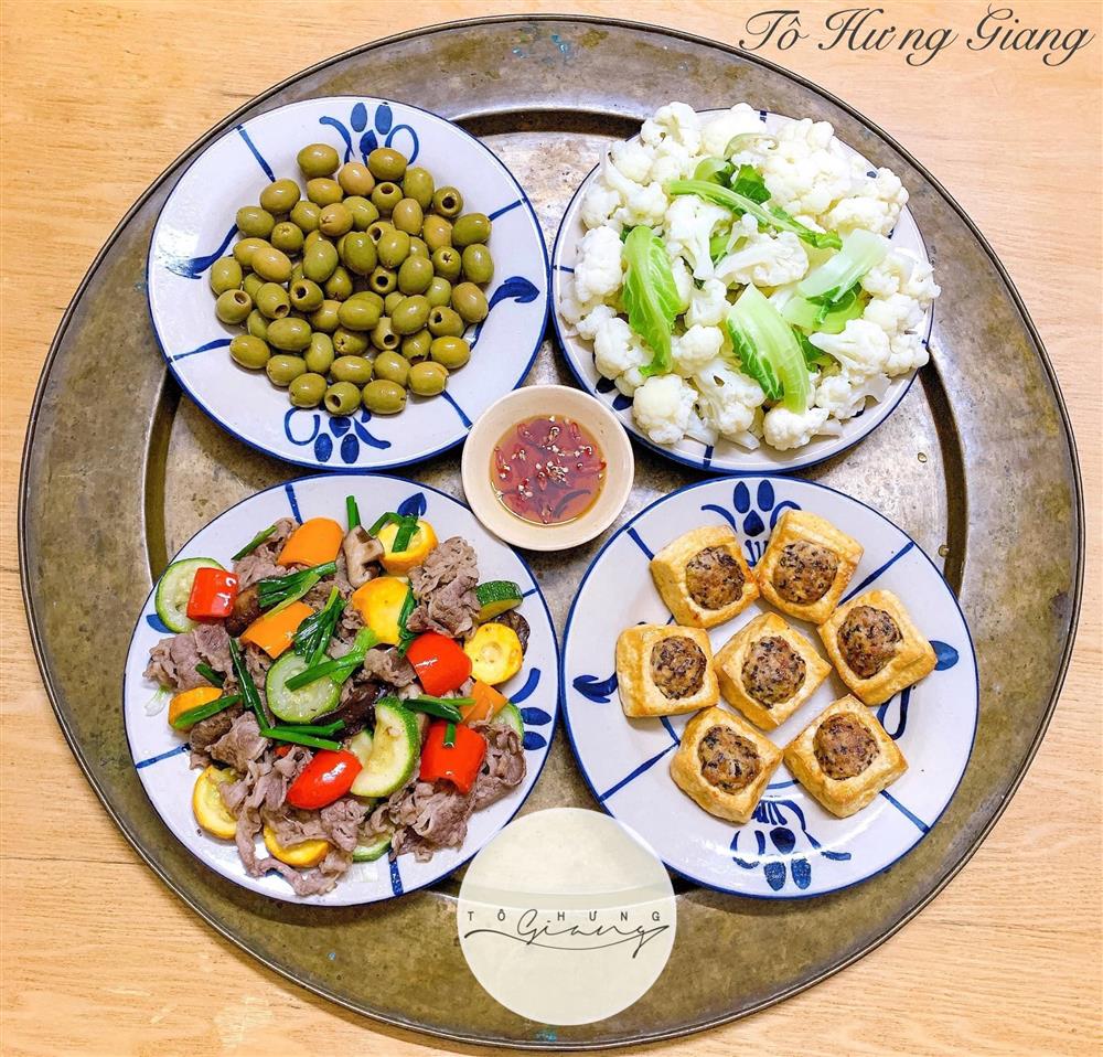 Mẹ đảm Hà Nội bật mí loạt mâm cơm nhà chất hơn nước cất, chị em nội trợ hết phải lo tối nay ăn gì, lưu lại dùng dần dư dả cho cả tháng-17