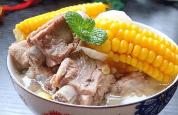 Sườn heo hầm không nên chần trực tiếp khi chưa sơ chế, đầu bếp dạy bí quyết cực chuẩn giúp sườn ngon mà không bị tanh-2