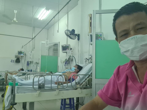 Đây là tình trạng hiện tại của diễn viên Lữ Đắc Long sau khi cả nhà 4 người nhiễm Covid-19, hình ảnh lắp ống thở gây xót xa-2