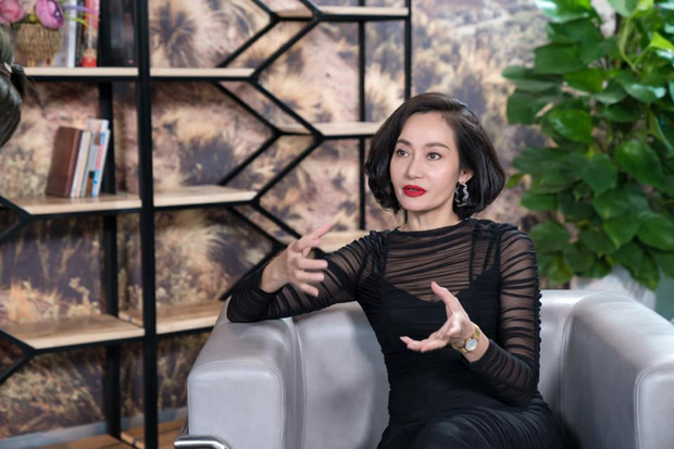 Đây là tình trạng hiện tại của diễn viên Lữ Đắc Long sau khi cả nhà 4 người nhiễm Covid-19, hình ảnh lắp ống thở gây xót xa-3