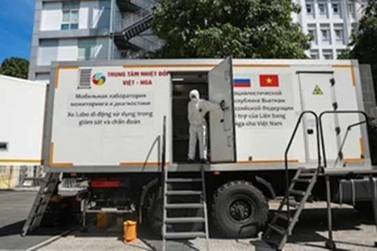 Bên trong xe xét nghiệm Covid-19 di động hiện đại nhất Việt Nam