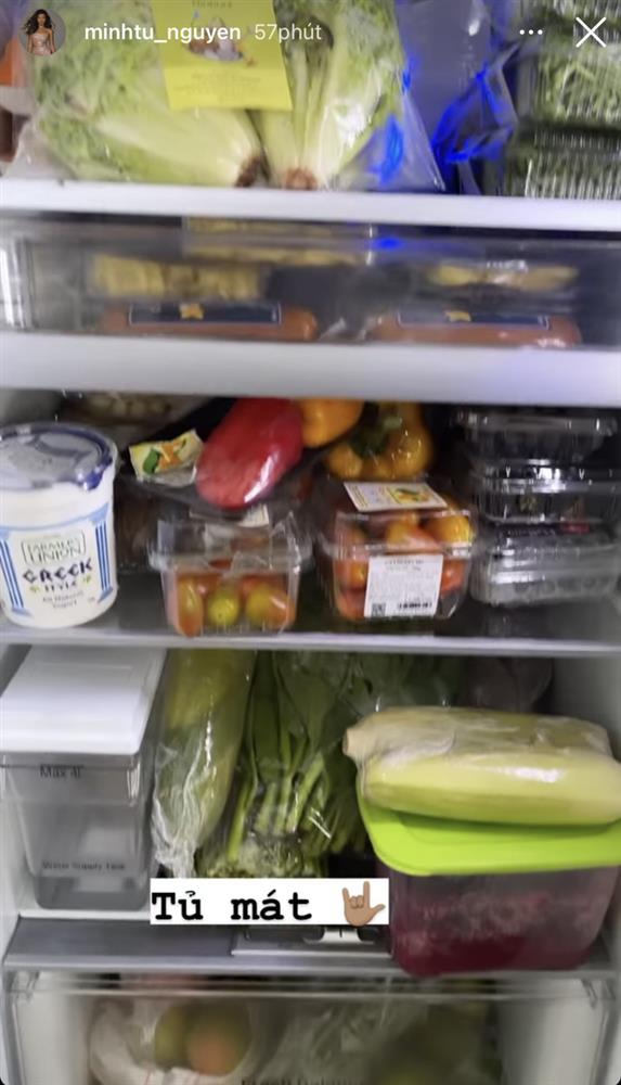 Minh Tú khoe sự giàu sang giữa mùa dịch: Tủ lạnh, kệ đồ ăn đầy ắp như một chiếc siêu thị mini thế này?-6