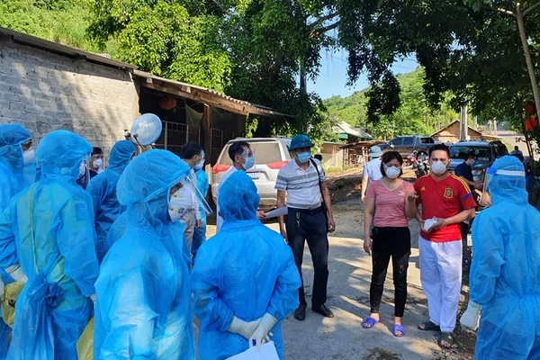 Thêm 2 người dân tộc ở bản vùng sâu biên giới nhiễm SARS-CoV-2-2