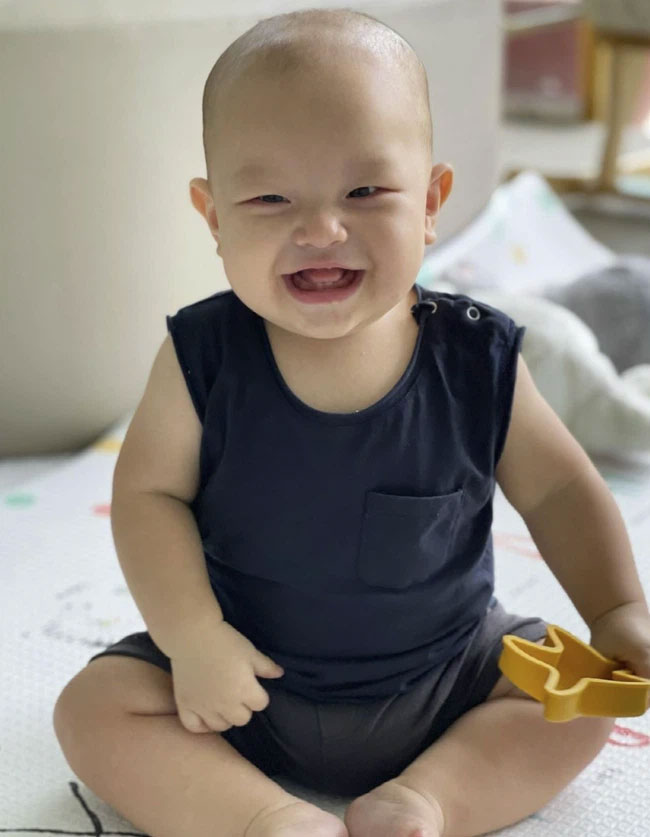 Bé Leon nhà Hồ Ngọc Hà đã bập bẹ nói khi 8 tháng tuổi, bố mẹ muốn con biết nói sớm thì ghi nhớ ngay những điều này-1