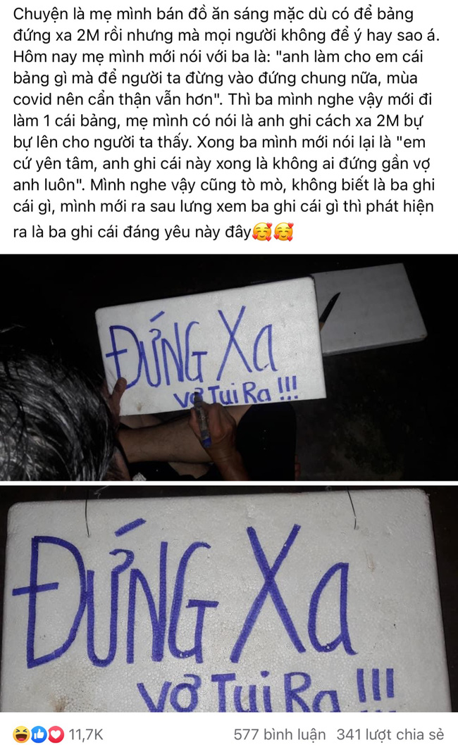 Người chồng ghi tấm bảng để nhắc khách hàng giữ khoảng cách với vợ nhận được cơn mưa lời khen vì quá đáng yêu-1