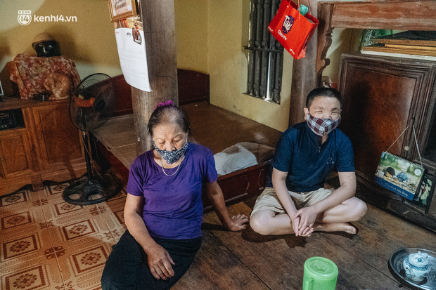 18 năm sau thảm án cuồng ghen bằng bom thư ở Hà Nội, cậu bé còn sống năm nào giờ mù lòa vĩnh viễn, ám ảnh mãi chưa dứt-1