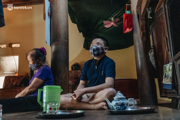 18 năm sau thảm án cuồng ghen bằng bom thư ở Hà Nội, cậu bé còn sống năm nào giờ mù lòa vĩnh viễn, ám ảnh mãi chưa dứt-3