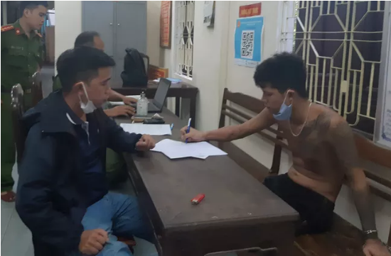 Huế: Cháu nội dùng rựa dài 70cm chém bà tử vong-2