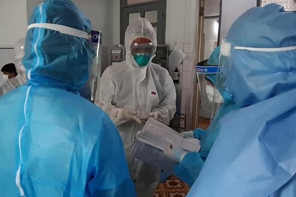 Hà Nội: Phát hiện thêm 3 người trong gia đình dương tính SARS-CoV-2-2