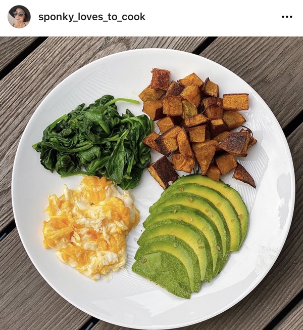 Hà Tăng ăn bơ theo 2 nguyên tắc cực khác biệt: Đơn giản nhưng giúp hấp thụ dinh dưỡng vượt trội, để U40 mà vẫn xinh đẹp, khỏe khoắn-4