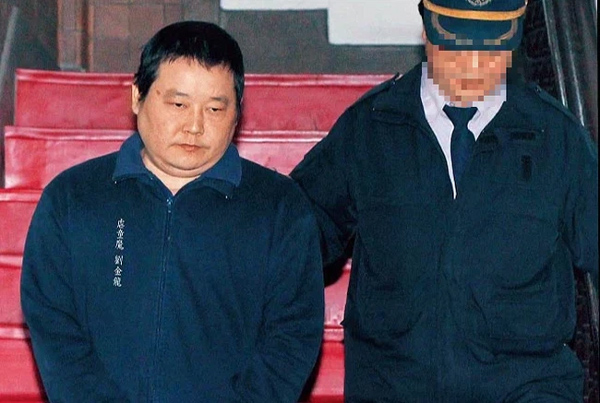 Bé trai 2 tuổi bị bạo hành đến chết: 21 ngày địa ngục chịu sự tra tấn bằng ma túy và bạo lực, thi thể không còn ra hình hài-5