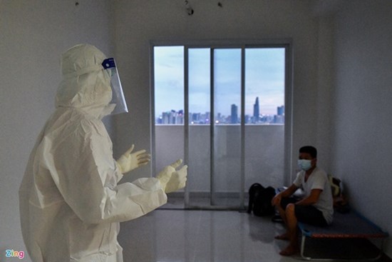 SARS-CoV-2 lây qua đường không khí trong trường hợp nào?