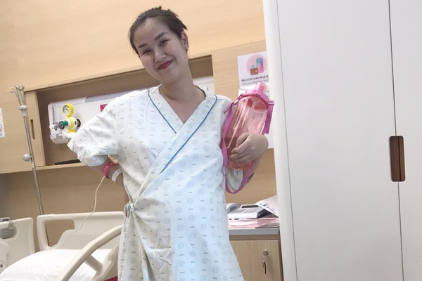 Muôn kiểu phản ứng của các ông chồng khi vợ ra khỏi phòng sinh: Người nói lời xúc động, người làm vợ cười muốn bục vết khâu-4