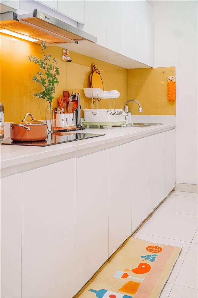 Nữ điều dưỡng trổ tài thiết kế, tận dụng cả chai nước truyền dịch để decor nhà: Cứ tưởng không gian sống sẽ khô khan như nghề ai ngờ thành quả lại đốn tim bao người-7