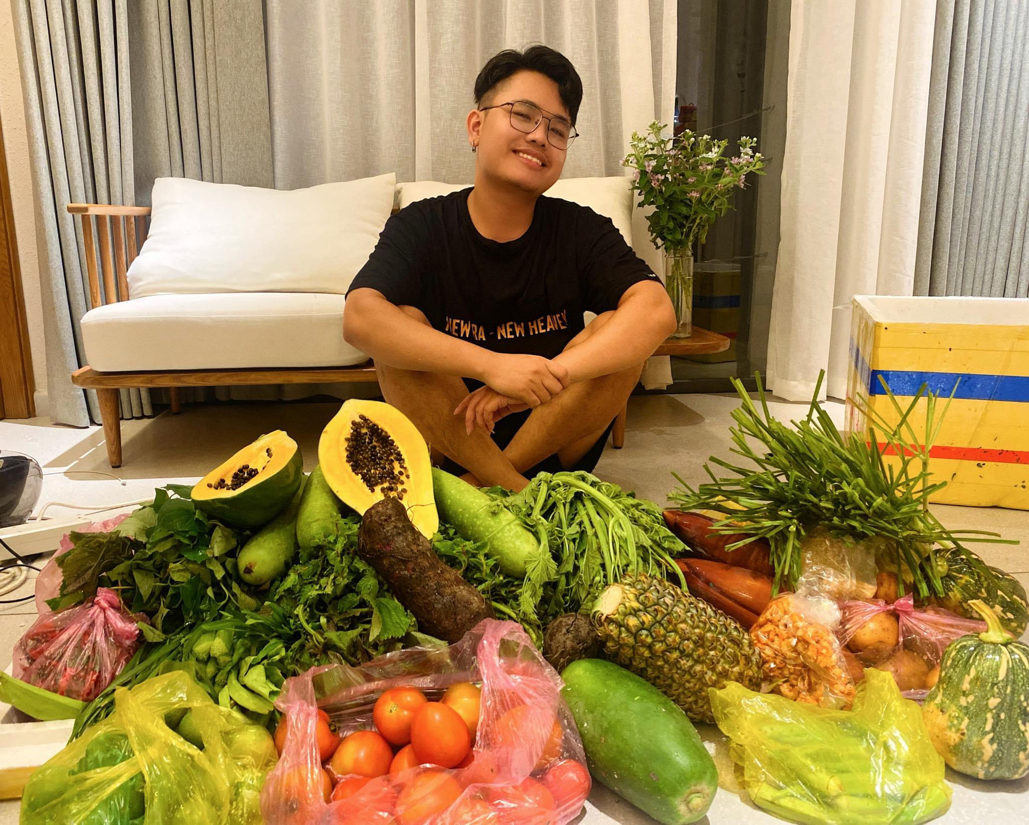 Khoe đồ hiệu có xá gì, giờ phải khoe thịt cá, rau củ quả mới biết giàu hay không, nhìn tủ lạnh nhà người ta mà sướng hết cả mắt đây này!-1