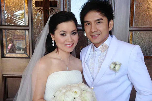 Bà xã kém 10 tuổi của Đan Trường: Đại gia bất động sản người Mỹ gốc Việt với khối tài sản khủng, chủ công ty tài chính lớn-16