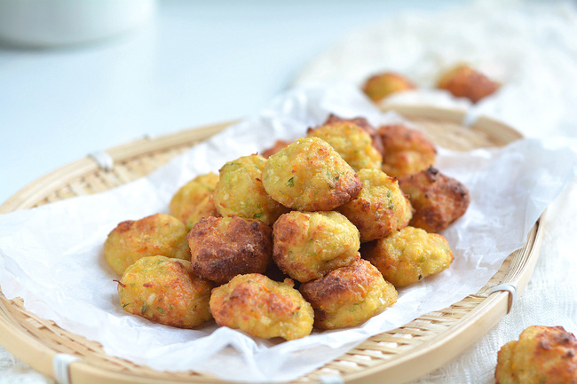 Cuối tuần rồi ai có nồi chiên không dầu lấy ngay ra làm món này, ăn vặt hay ăn cơm đều ngon hết cỡ!-1