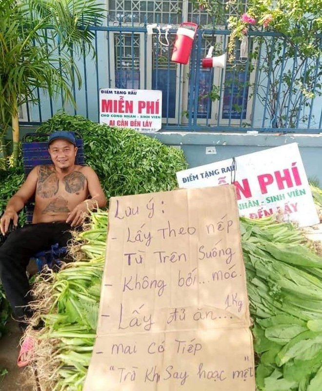 Những Thạch Sùng trục lợi mùa dịch và anh Minh Râu vừa bán vừa cho: Chỉ cần không ác là đủ tử tế rồi!-4