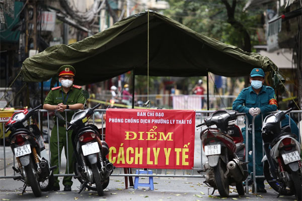 Hình ảnh xác chết của bệnh nhân Covid-19 đặt trên mặt sàn được cho là ở TP. HCM là tin giả-2