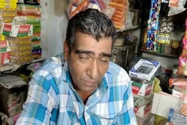 Mắc hội chứng hiếm gặp, người đàn ông ngủ li bì 300 ngày/năm-1