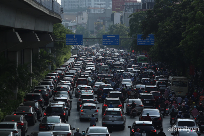 Người dân Hà Nội được phép ra ngoài trong trường hợp nào?-3