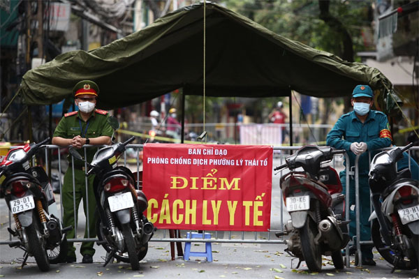 Hà Nội: Thiết lập 4 chốt phong tỏa, lấy mẫu xét nghiệm sau khi ghi nhận ca F0 đầu tiên tại phường Nam Đồng-10