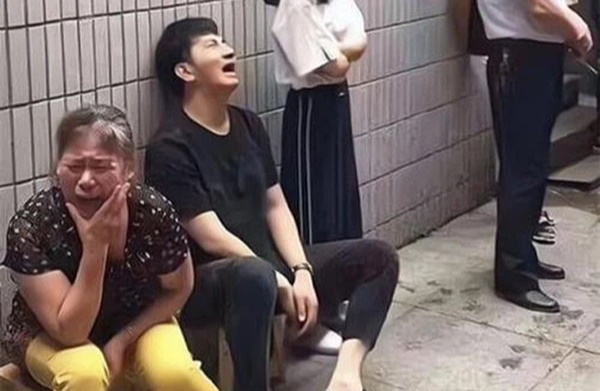 Vụ bảo mẫu thiêu chết 4 mẹ con: Giọng nói trong cuộc gọi cuối của nạn nhân, người bí ẩn ở hiện trường và những suy đoán về kẻ chủ mưu-1