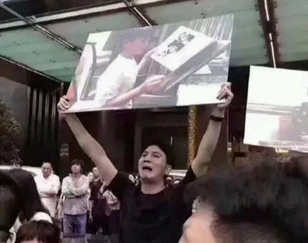 Vụ bảo mẫu thiêu chết 4 mẹ con: Giọng nói trong cuộc gọi cuối của nạn nhân, người bí ẩn ở hiện trường và những suy đoán về kẻ chủ mưu-5