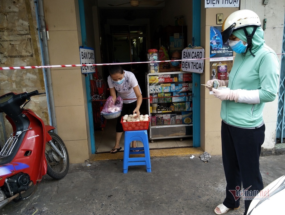 Thịt lợn dân bán tại chuồng 57 nghìn/kg, về Sài Gòn 200 nghìn/kg-2