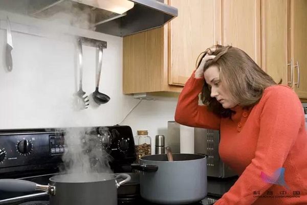 Chảo bị bong lớp chống dính, có độc hại, gây ung thư không? Hóa ra trước giờ chúng ta vẫn hiểu sai cách-2