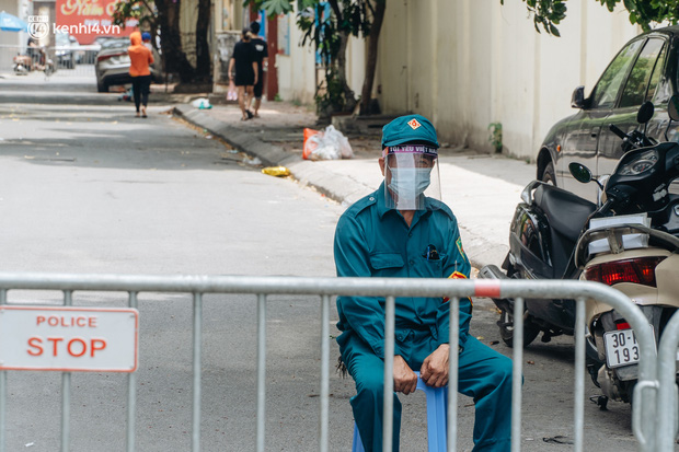 Hà Nội: Thiết lập 4 chốt phong tỏa, lấy mẫu xét nghiệm sau khi ghi nhận ca F0 đầu tiên tại phường Nam Đồng-2
