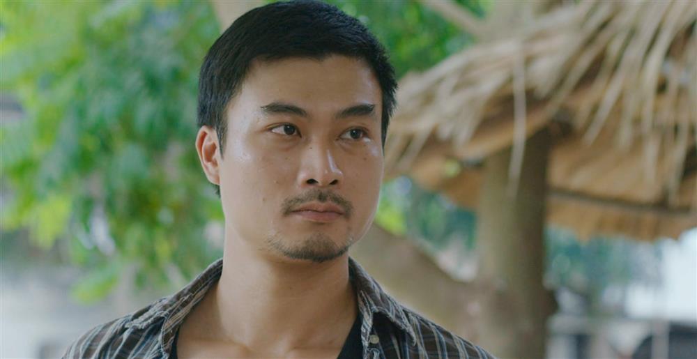 Diễn viên Duy Hưng Mùa hoa tìm lại ngoài đời chăm con cực khéo, không cục súc nhưng giống anh Đồng 1 điều khi làm bố-1