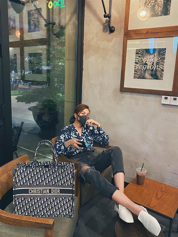 Cách chọn áo sơ mi của Thanh Hằng ở tuổi U40: Chỉ mê một kiểu trẻ trung, tẩy chay một kiểu lỗi mốt-4