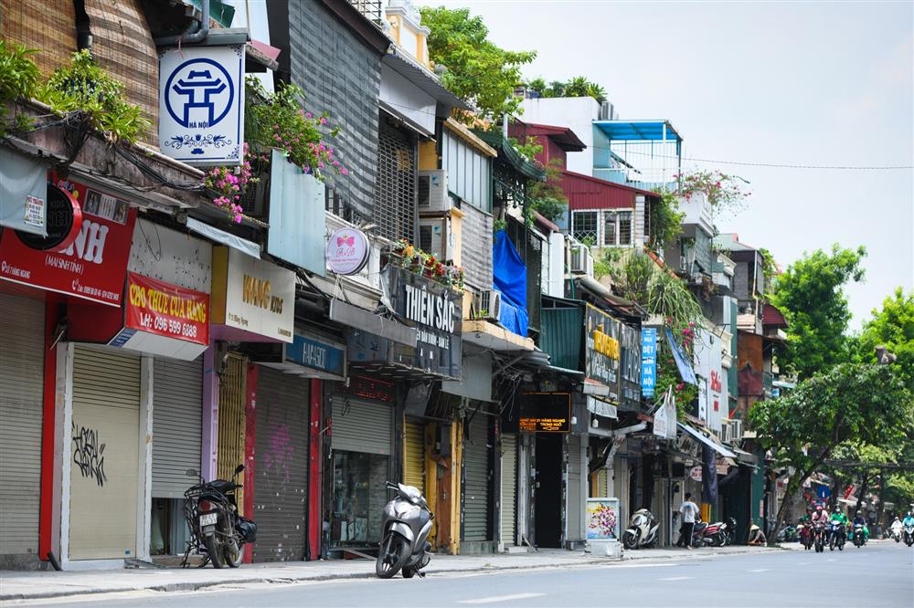 Hàng loạt nhà phố cổ Hà Nội treo biển cho thuê, bán nhà-1