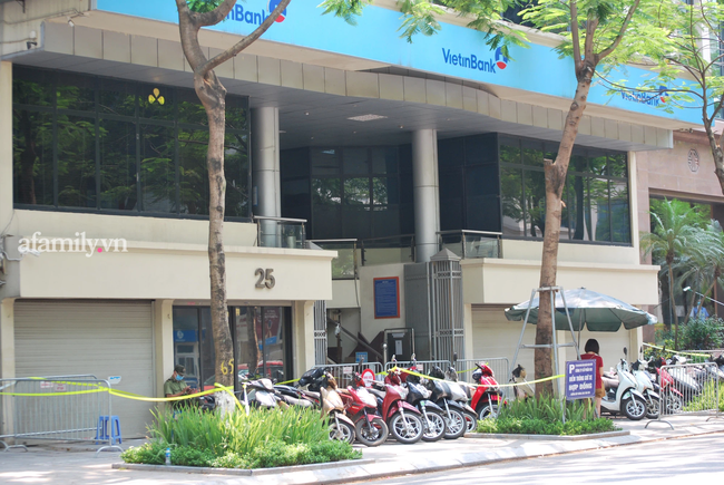 Hà Nội ghi nhận 19 ca dương tính SARS-CoV-2, trong đó có 3 trường hợp làm việc tại nhà thuốc ở Láng Hạ-1