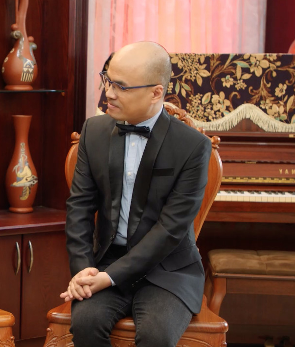 Phi Nhung: Bầu show chạy ra chắp tay lạy khán giả, xin cho tôi được hát 3 bài thôi nhưng không ai chịu-2