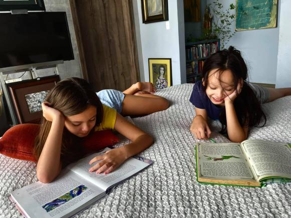 Diva Hồng Nhung hé lộ phòng ngủ của con, tiết lộ Tôm Tép tự sắp xếp đồ gọn gàng-7